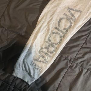 Victoria’s Secret SPORT Grey Fleece Jogger 🏃‍♀️